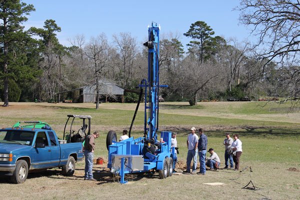 LS400T+ water well drill