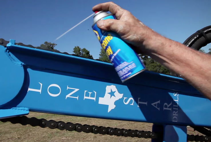 Lubricate the rotary chain regularly