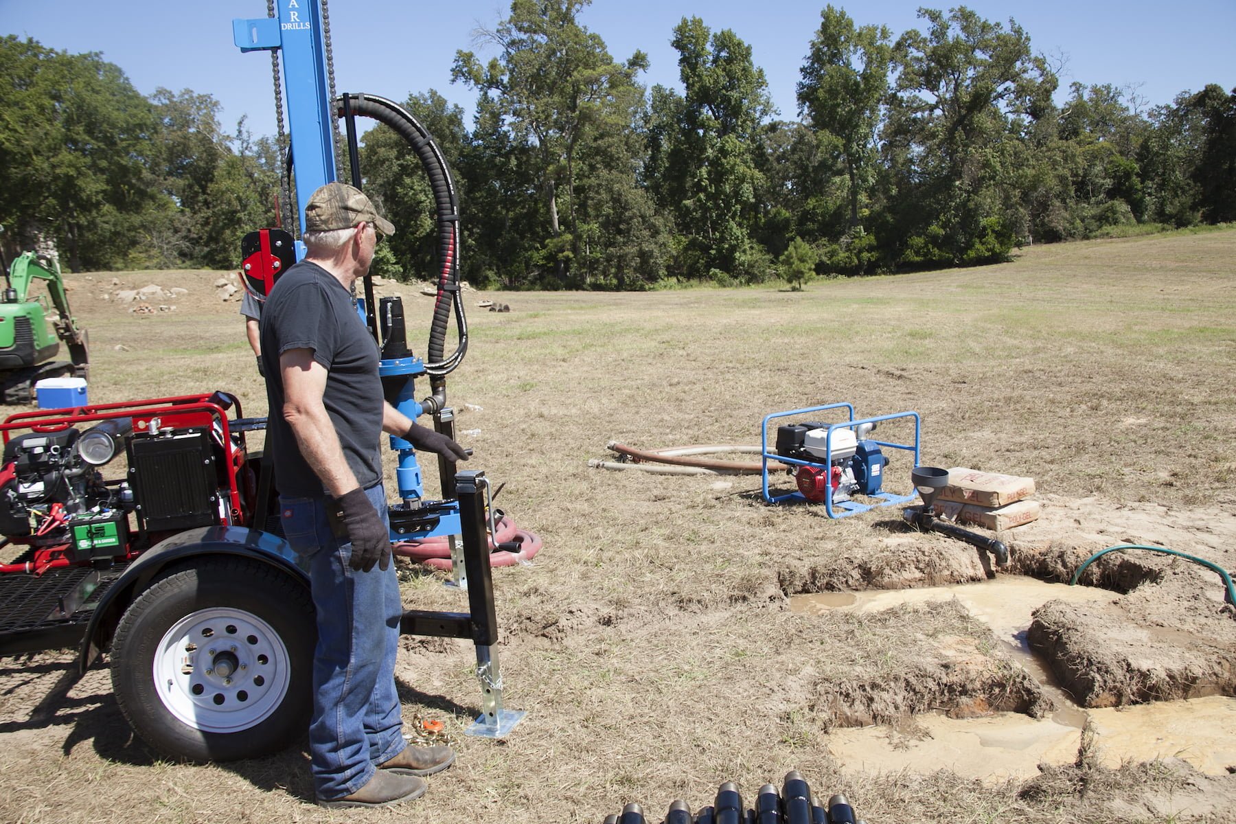 Water Well drill with mud pits